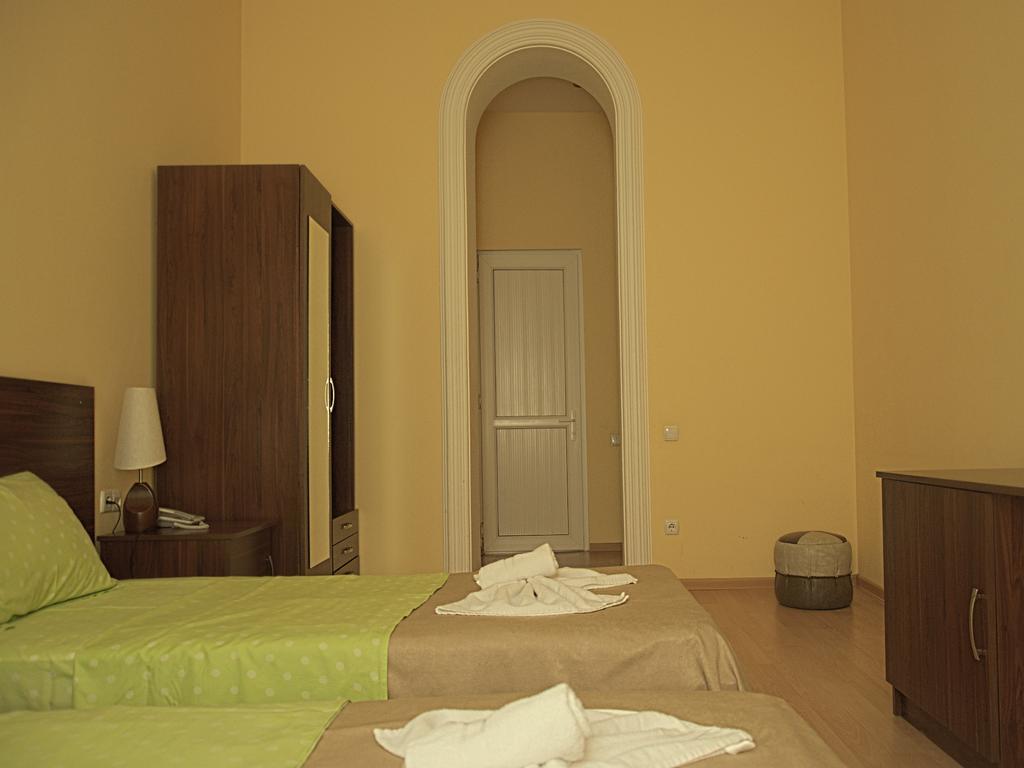 Hotel Tbilisi Garden חדר תמונה